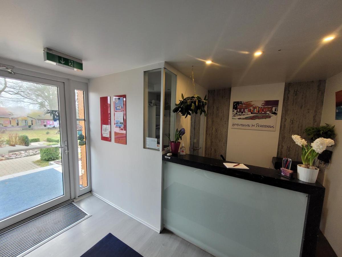 Hotelpension Pfarrhaus Alt Schwerin Ngoại thất bức ảnh