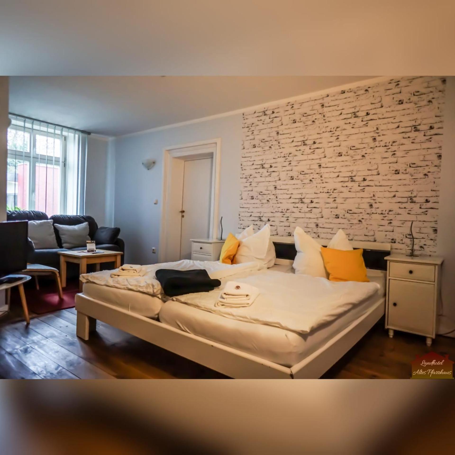Hotelpension Pfarrhaus Alt Schwerin Ngoại thất bức ảnh