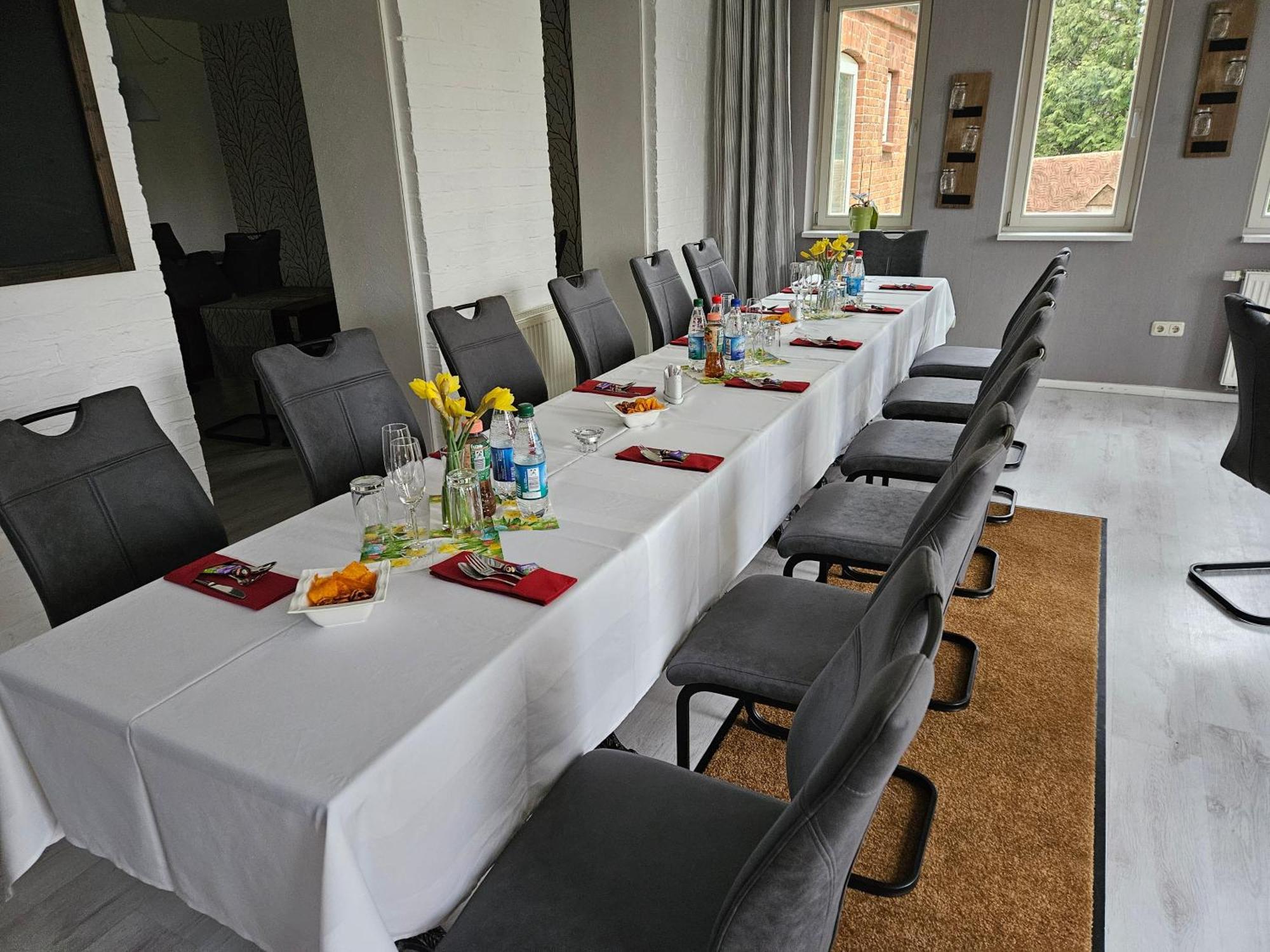 Hotelpension Pfarrhaus Alt Schwerin Ngoại thất bức ảnh